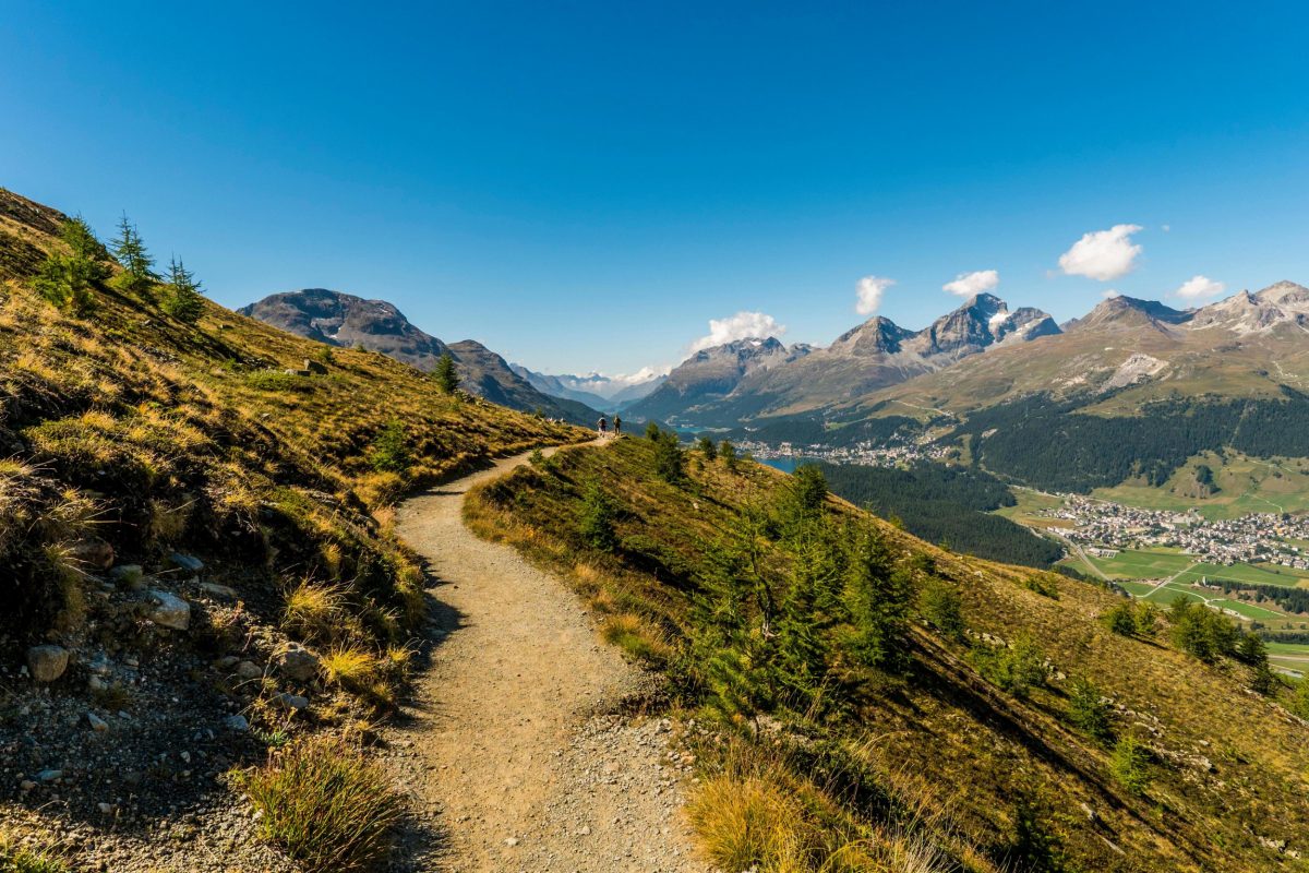 Hiking trail, Muottas Muragl, Pontresina, Upper Engadin, Canton of Graubuenden, Switzerland