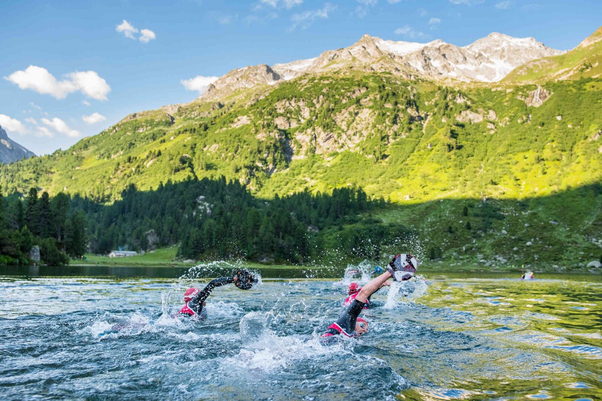 Wild swimming in a lake in the Swiss Alps
Jakob Edholm / Engadin St. Moritz Tourismus AG