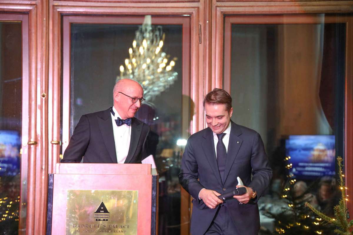 Axel Everaert und Richard Leuenberger an der Weihnachtsbaum-Auktion in St. Moritz