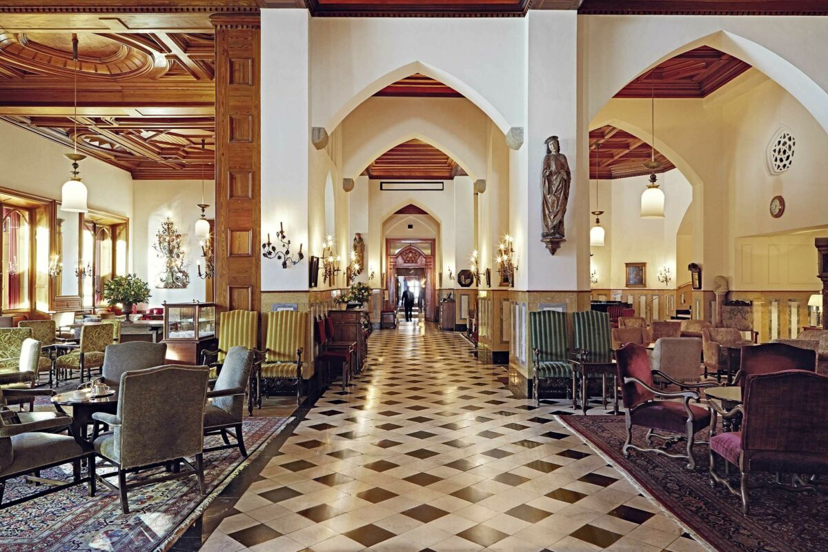 Foto des historischen Hotelfoyers
