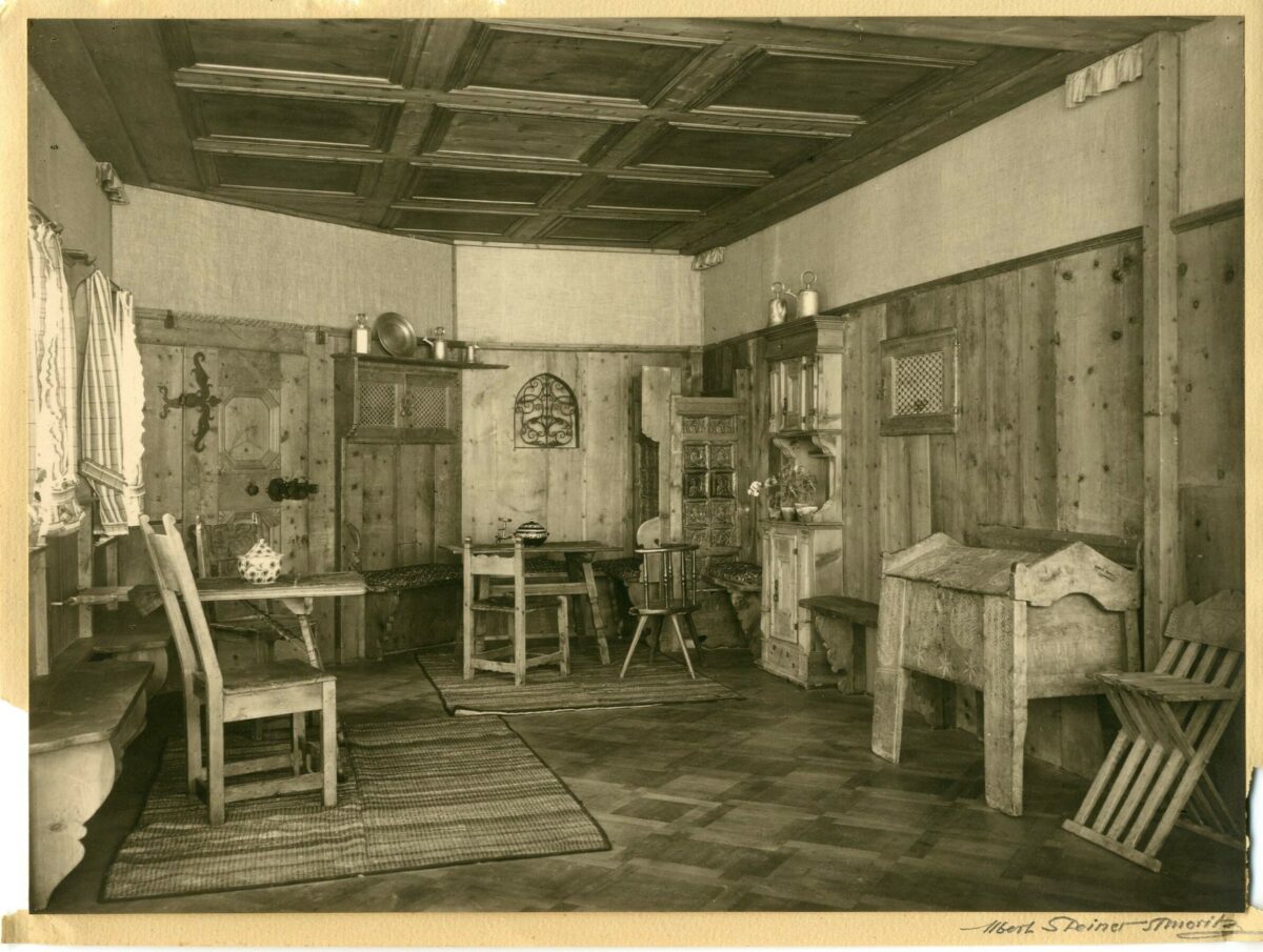Pieces of furniture shown at 1937 Paris International Exposition